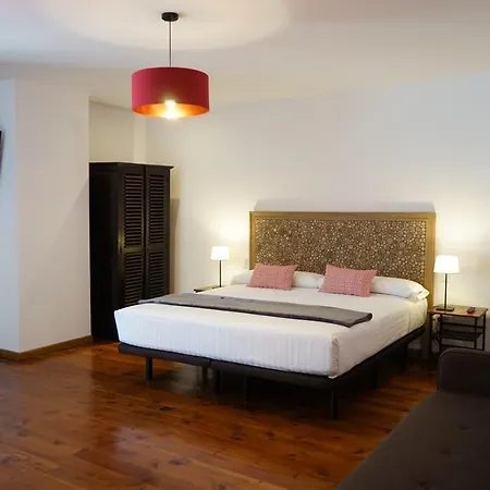 Fonda Biayna Hotel 2*