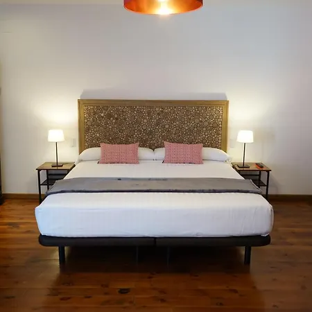 Fonda Biayna Hotel 2*