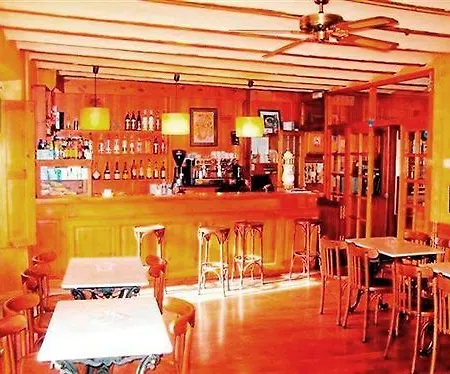 Fonda Biayna Hotel 2*